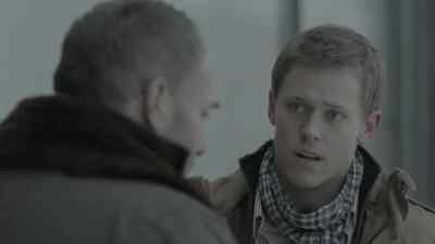 - Are you going home?
- No. - The Bridge