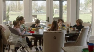 Are you going to let me
see what it's about? - Gone Mom: The Disappearance of Jennifer Dulos