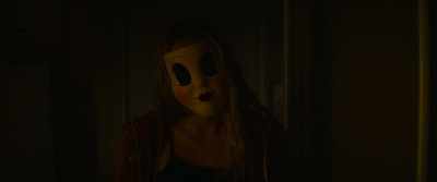 Are you gonna shoot me - The Strangers: Prey at Night