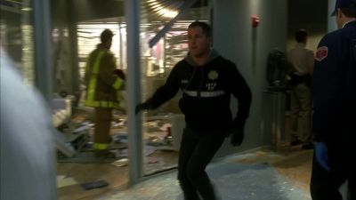 - Are you guys all right?
- Yeah, we're fine. We're fine. - CSI: Crime Scene Investigation