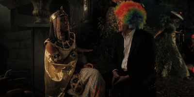 -Are you hittin' on me?
-[laughing] - Hubie Halloween