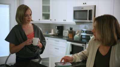 - Are you hungry?
- No. No, I'm fine. - My Nanny Stole My Life