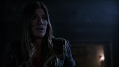 - Are you hurt?
- No. - Dexter