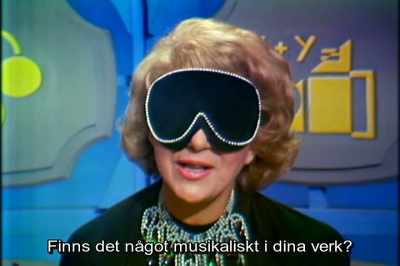 - Are you in the arts?
- Yes. - Eat That Question