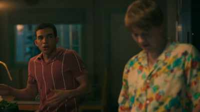 -Are you kidding?
-I am not kidding. - Everything's Gonna Be Okay