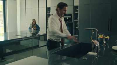 Are you kidding me?
Automatic sink, my ass! - No Good Deed