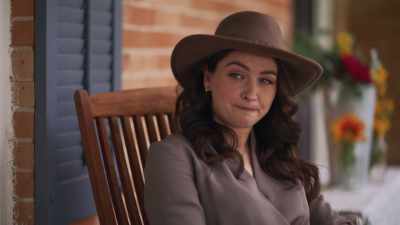 Are you missing your old life? - The Heiress and the Handyman