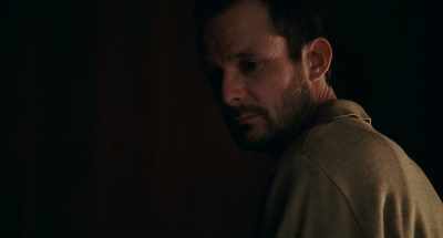 - Are you ok?
- I have a headache. - The Nature of Love