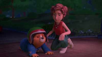 -Are you OK?
-Oh! Oh, Mrs. Brown. - The Adventures of Paddington