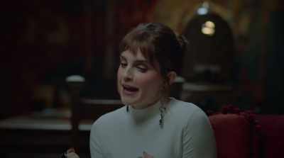 Are you okay, Dan,
if I, like, fall asleep on you, - Harry Potter 20th Anniversary: Return to Hogwarts
