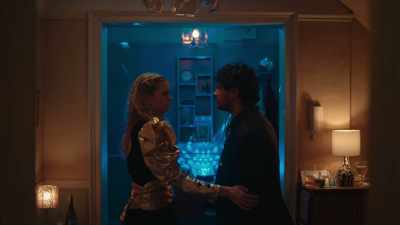 - Are you okay?
- No, I'm fine. Let's dance. - Extraordinary