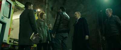 - Are you okay?
- What have we got to go on? - Journal 64
