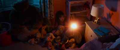 - Are you okay?
- Yes, yes. - Poltergeist