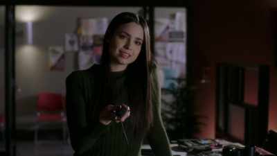♪ Are you ready ready? ♪ - Pretty Little Liars: The Perfectionists
