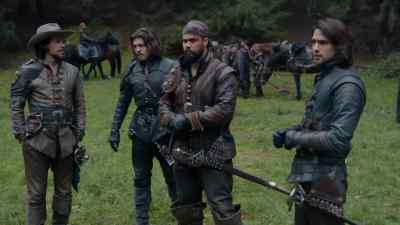 Are we returning to Paris
or are we going after Grimaud? - The Musketeers