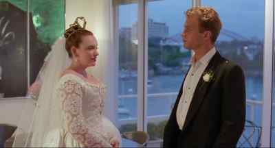 - Are you rich?
- My parents own it. - Muriel's Wedding