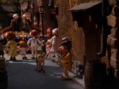 Are you Sam Spangles, the circus man? - Rudolph and Frosty's Christmas in July