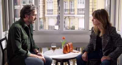 - Are you saying it's someone else's?
- I don't know, you tell me. - Parallel Mothers
