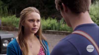 - Are you scaring her? - The Watcher in the Woods