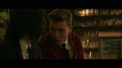 - Are you serious?
- Pale face, black hair. - Deadly Class