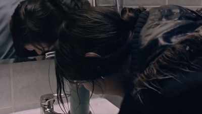 Are you sick?
Do you feel pain? - Ayka