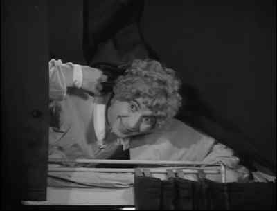Are you sleeping? - At the Circus