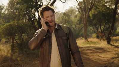 - Are you spying on me now?
- Investigating. It's my job. - Professionals