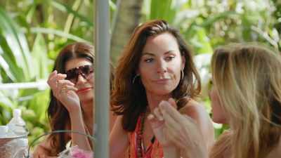- Are we supposed to answer
what's good, what's bad, - The Real Housewives Ultimate Girls Trip