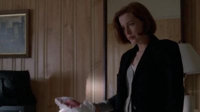 - Are you sure you didn't out yourself?
- Yeah. - The X-Files