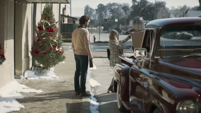-Are you sure you don't need help?
-No. I have a system. - Christmas in Pine Valley