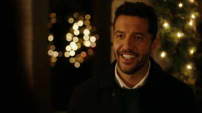 - Are you sure?
I don't want you to feel - Mom's Christmas Boyfriend