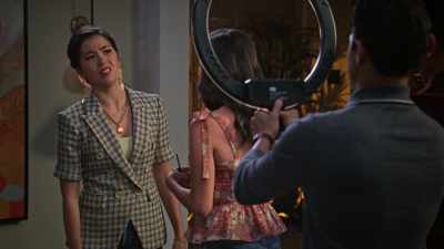- Are you sure this is the
look? What do you guys think? - Maggie