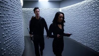 Are you sure Jay can't get in here? - The Flash
