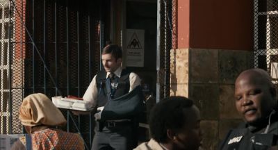 Are you sure you should be having
that after your whole puking episode? - District 9