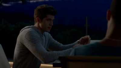 Are you sure starting
a new thing with her - Famous in Love