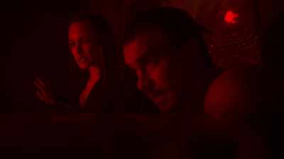 Are the different sections of this
complex sealed away from each other? - Deep Blue Sea 2