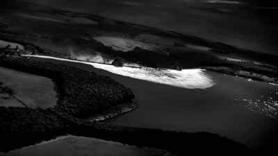 - Are you there, Dave?
- Ready, leader. - The Dam Busters