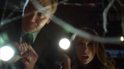 -Are we there yet?
-No, let's go. - Ghost Whisperer