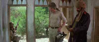 Are these men
really necessary? - Caravans