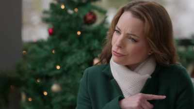 Are you two... - Sister Swap: Christmas in the City