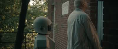 Are we going to lay low here, Frank? - Robots
