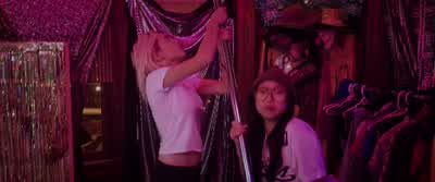 Are we gonna lose our house? - Neighbors 2: Sorority Rising