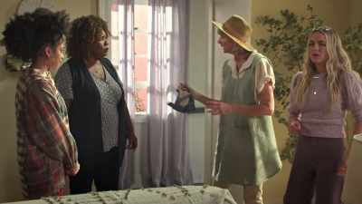- Are you yelling at my
daughter on my property - Maggie