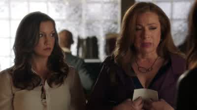 Are you all right, mrs. - Arrow