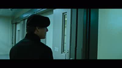 Are you gonna answer me? - Jack Reacher: Never Go Back