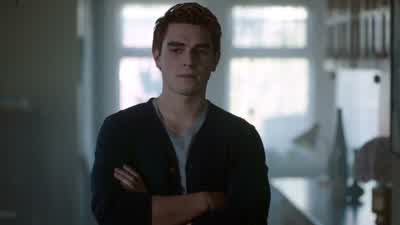 Are you just gonna stand there? - Riverdale