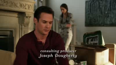 Are you packing or unpacking? - Pretty Little Liars