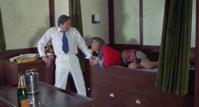 Aren't you going to kiss me? - Holiday on the Buses