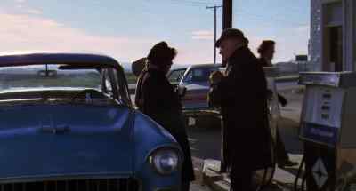 - Aren't you going with him?
- No. - Harry and Tonto