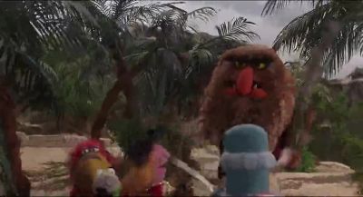 Aren't you supposed to be fighting against us - Muppet Treasure Island